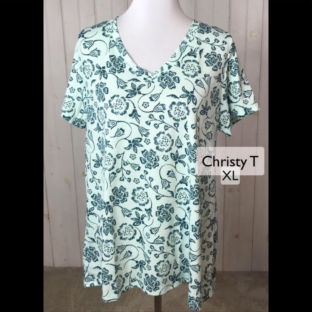 *5 for $20!* LuLaRoe Christy T shirt v-neck floral XL
